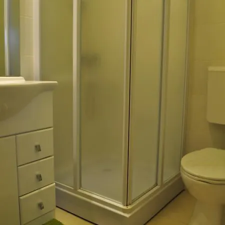 Magas * Vrbnik (Primorje-Gorski Kotar)