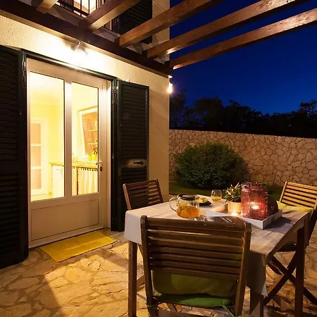 Apartament Magas *