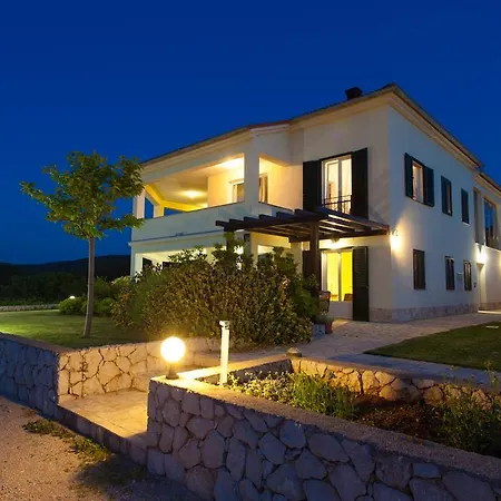 Magas * Vrbnik (Primorje-Gorski Kotar)