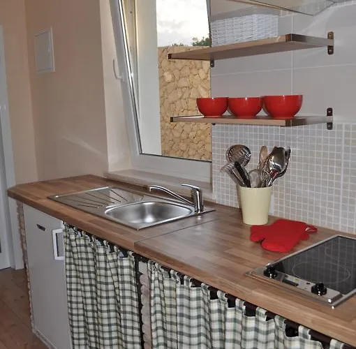 Magas * Vrbnik (Primorje-Gorski Kotar)