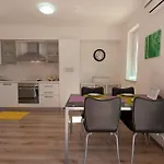 Apartment Magas
